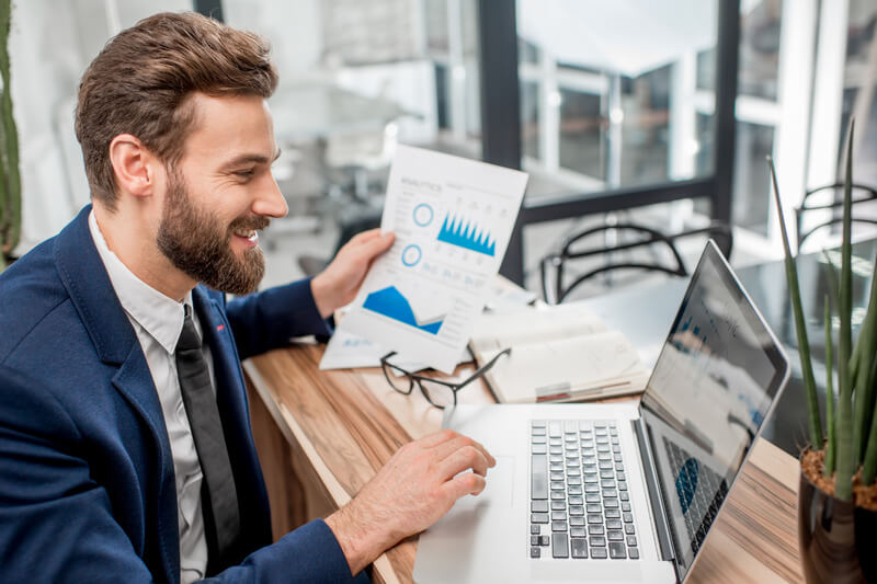 Analytic manager working at the office